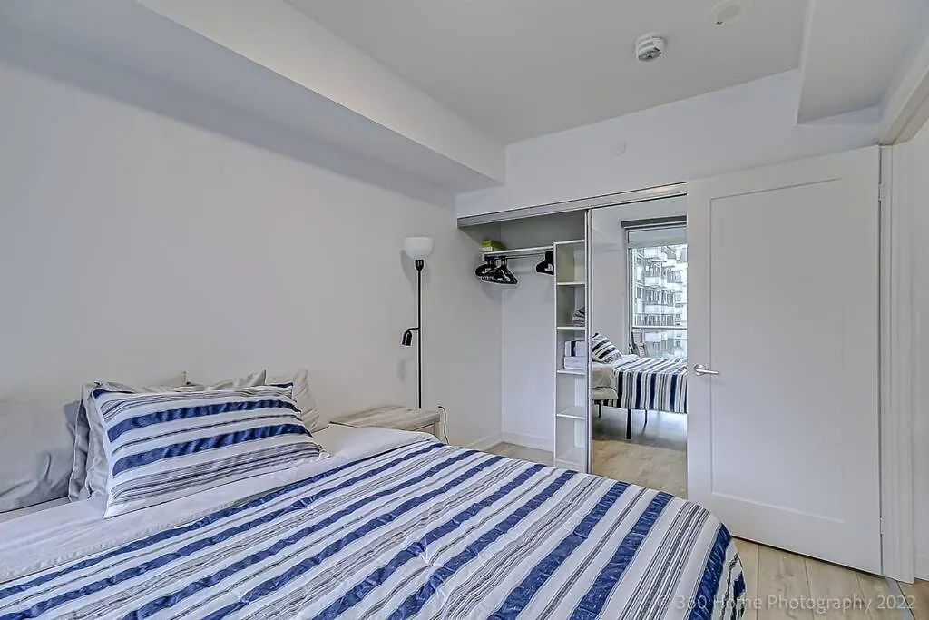 Minto - Modern Suite In King West Neighborhood Toronto Apartment